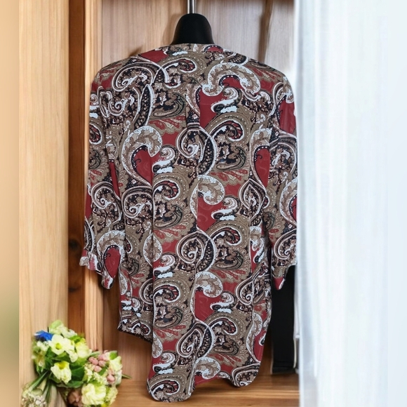 Brody Miles Paisley Print Semi-Sheer Tunic Blouse - Picture 4 of 10